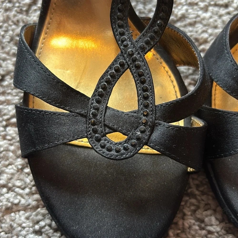 Formal Heels - Picture 2 of 6